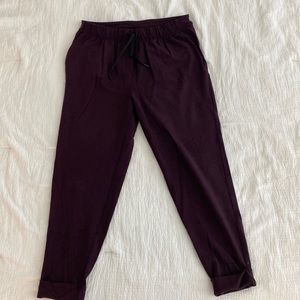 Lululemon Jet Crop size 8
